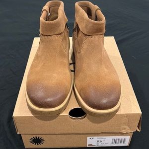 Ugg- josefene cuff boot/ chestnut color! Size 5 1/2 NEW!